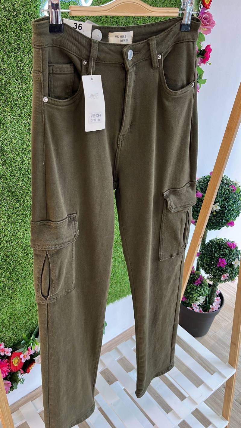 PANTALON CARGO VERDE