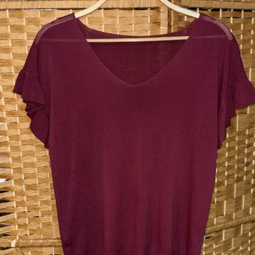 camiseta volante vino