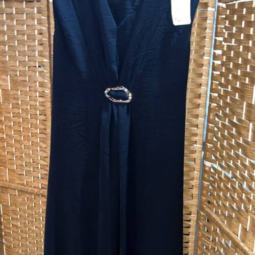 vestido broche dorado negro