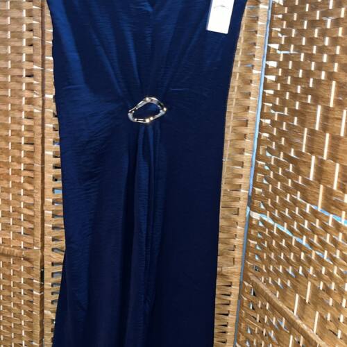 vestido broche dorado azul marino