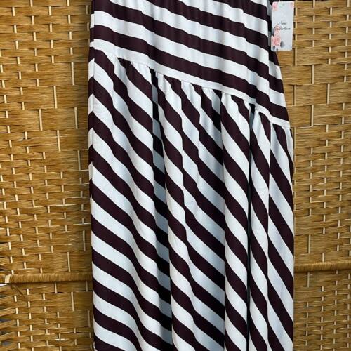 falda marron/blanca rayas